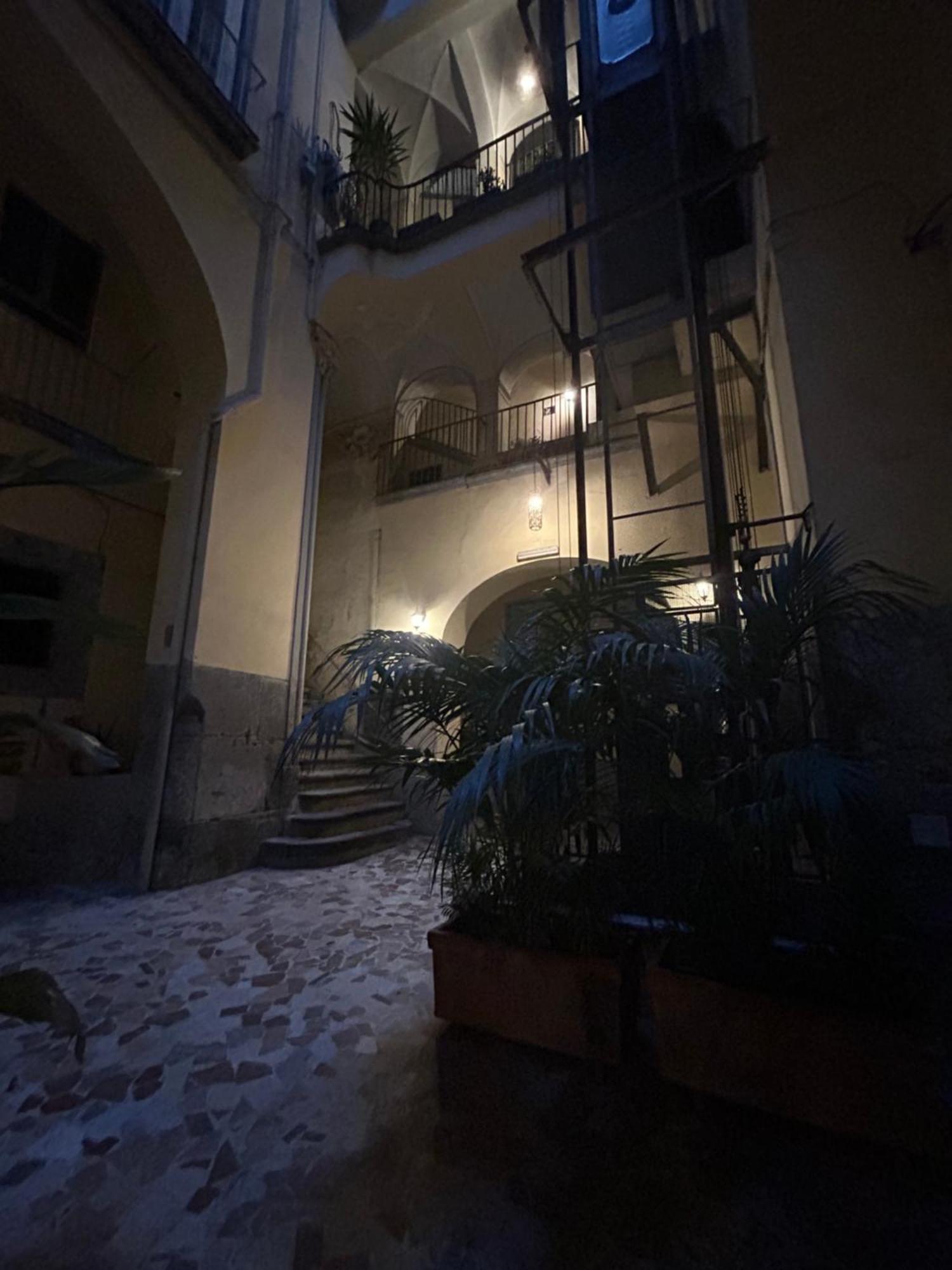 Anni Apartment Chiaia Νάπολη Εξωτερικό φωτογραφία